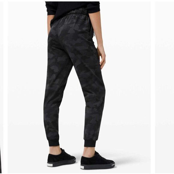 Lululemon Stretch Jogger Full Length Black gray Camouflage Pants sweatpants 6 - Picture 1 of 6